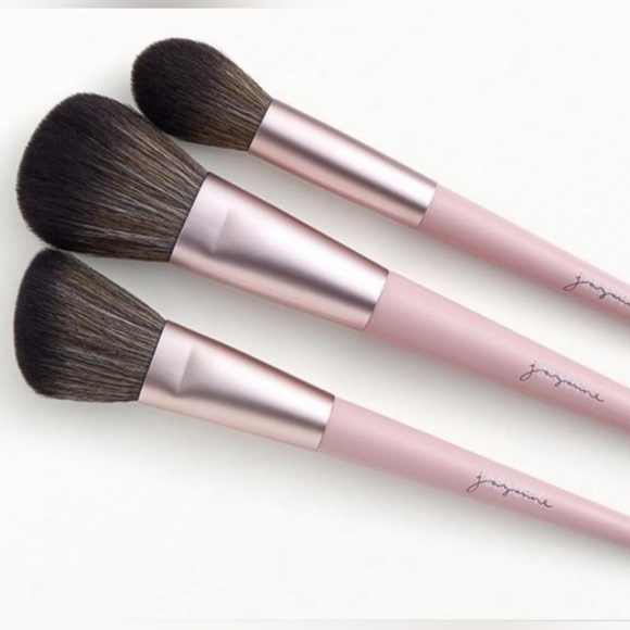 Jazmine Makeup Makeup Jazmine Beauty Complexion Essentials Brush
